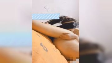 嫂子新学的活，用舌头给我做sp，太爽了