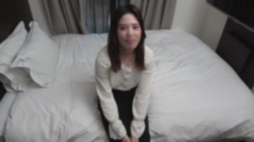 身材出众的学生便利店店员！夜班有这样的姑娘可以吗？-cd1!