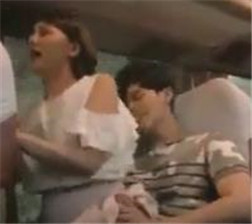 在大巴车上透 mp4