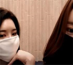 韩国猥琐土豪和美女直播互动07 mkv