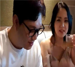 和男友一起谈笑风生2 mp4