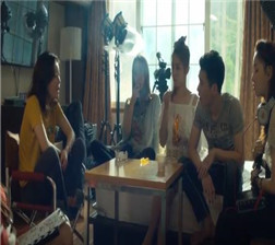 奇怪的姐姐 720p mp4