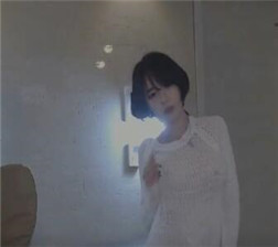 美女透视装性感来袭04 mp4