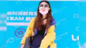 小姐姐平台美女主播小泡泡户外户外直播 塞着跳蛋到处走