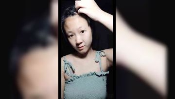 家境贫寒的纯情大奶小村姑在那个看了有点让人心酸的家直播听说这样能赚钱脱贫