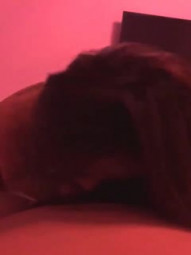 特别骚的漂亮妹子 感觉她干这行不单单是为了钱 是兴趣爱好 逼逼一碰就喷水 是真的骚