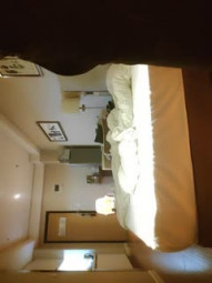 欧阳专攻良家马尾辫极品短裙美女，掏出奶子吸吮爽的喊不行了，洗完澡开操骑乘扭动小腰，打桩抽插猛操侧入进出