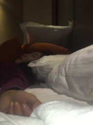 【真实宿醉】气质OL，腋毛御姐肉丝高跟，菊花完全松弛，被双洞齐开