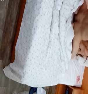 和朋友37岁的老婆宾馆开房这骚货是久旱逢甘露一晚搞...