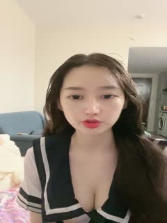 大波浪新人甜美小姐姐下海大秀，学生情趣制服脱掉，揉捏奶子张开双腿自摸，擡起修长美腿，浴室洗澡手指扣穴