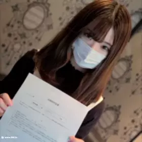 FC2PPV-4295343 【初撮×无修正】「お金返すから…」弱みを握られた无知な利息スレンダー美