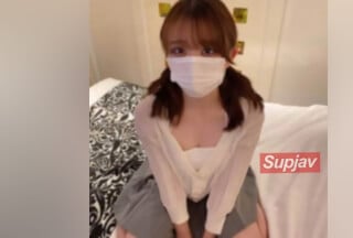 FC2PPV 3093290 「#51」小柄で色白な妹系纯粋っ娘。激かわ喘ぎ声で绝顶を迎え、イチャラブ中出しセックス♡両想い♡