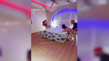 lovesisi 希希 男友欠钱自愿去五星级饭店肉身偿还