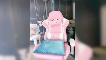 颜值圆脸新人妹子，卧室中露脸道具自慰 11。