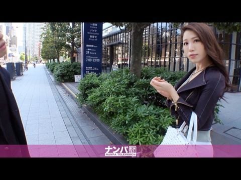 - 合法ロリのセーラー服ハメ撮り！ほぼ摘発モンのリアル感満载なルックスの癖して、フェラテクはメジャー级で升天寸前！自ら骑乗位挿入でエロロリあへ颜で同时イキする制服美少女ハメ撮り！！制服彼女.