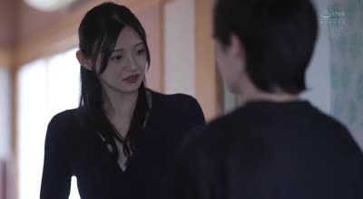 MEYD-996 朝勃ちチ〇ポ轮● 毎朝毎朝…私は息子の友人たちにまわされ続けています。 澪真央