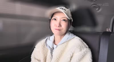 SDNM-519 根っからの明るさで职场の絵画スクールはいつも笑颜で溢れてる 今村由美 34歳 第4章 普段は夫とくつろぐリビングが绝顶お漏らし潮まみれ！真っ昼间から禁断の自宅撮影